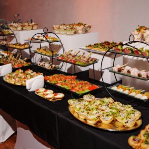 Feestbuffet Basis (vanaf 15 pers)